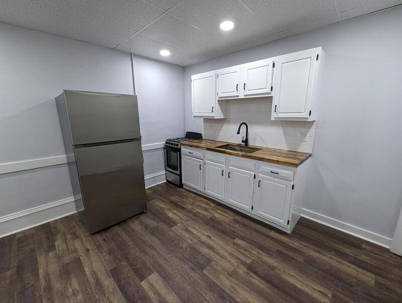 Apartment for rent at 124 S 2nd St #210, Knoxville, IA 50138