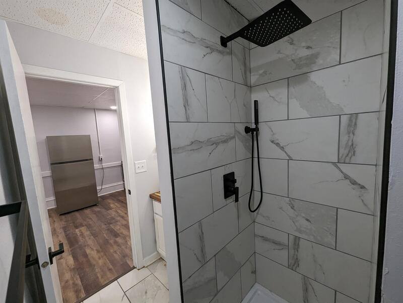 Apartment for rent at 124 S 2nd St #210, Knoxville, IA 50138