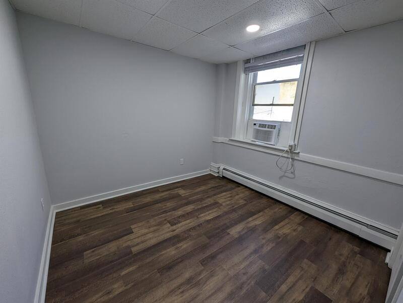 Apartment for rent at 124 S 2nd St #210, Knoxville, IA 50138
