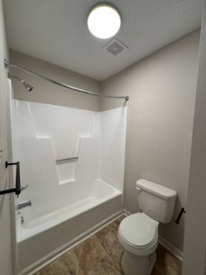 House for rent at 9329 Castle Falls Circle, Fayetteville, NC 28314