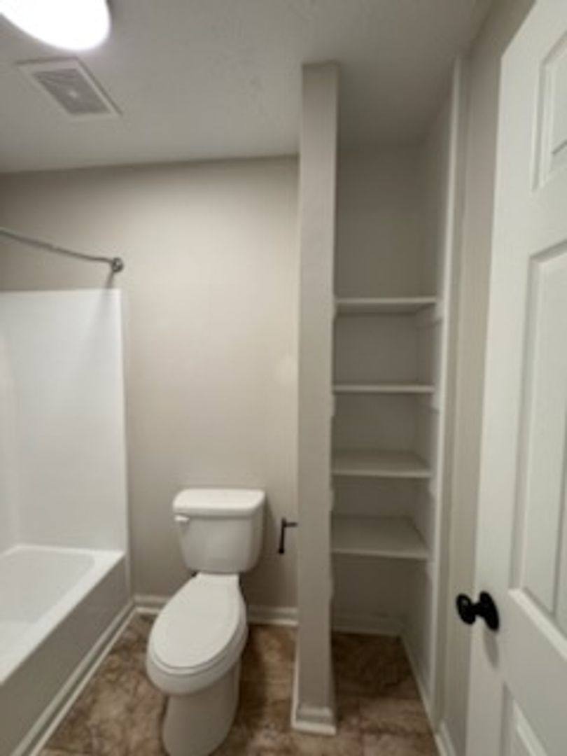 House for rent at 9329 Castle Falls Circle, Fayetteville, NC 28314