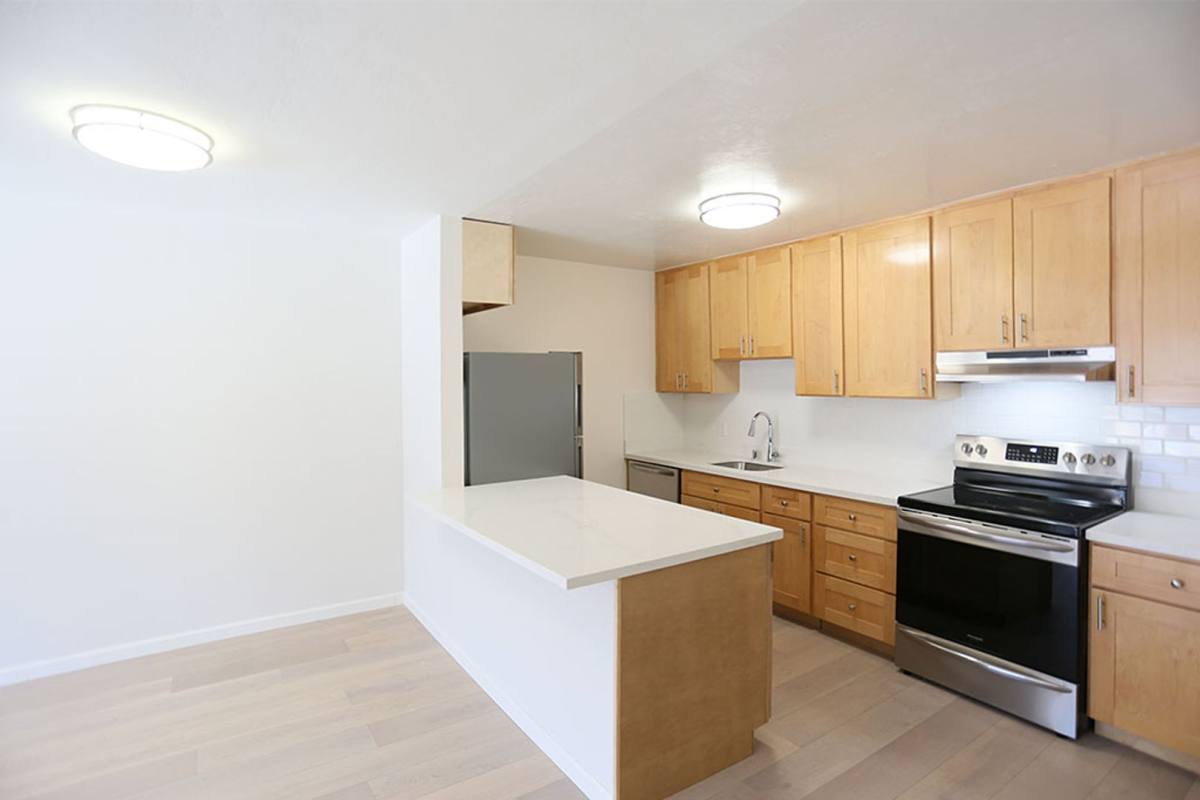 Apartment for rent at 401 Vernon St, Oakland, CA 94610