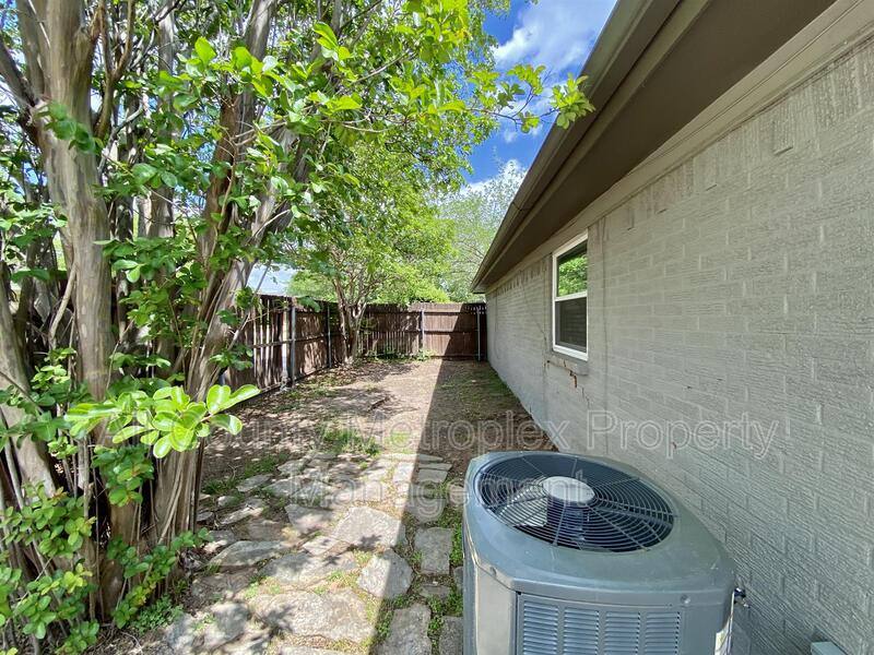House for rent at 801 Irwin Dr #B, Hurst, TX 76053