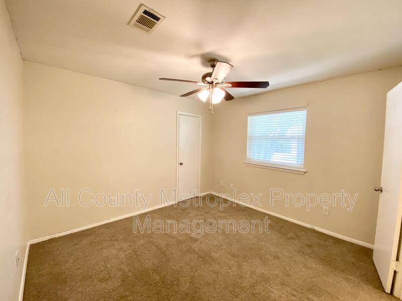 House for rent at 801 Irwin Dr #B, Hurst, TX 76053