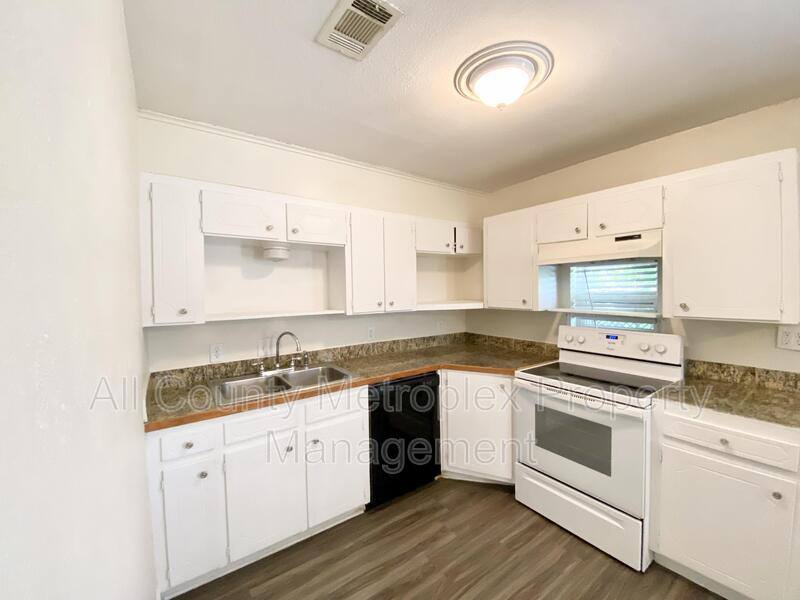 House for rent at 801 Irwin Dr #B, Hurst, TX 76053