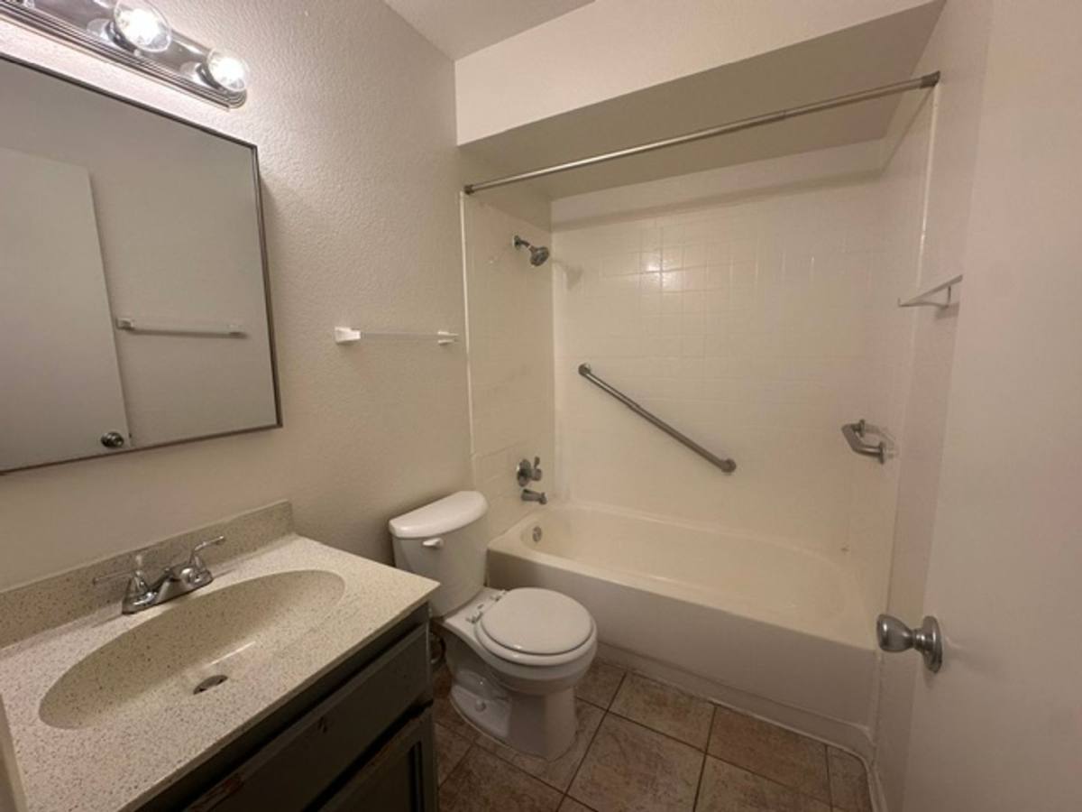 Apartment for rent at 651 E Commonwealth, Chandler, AZ 85225