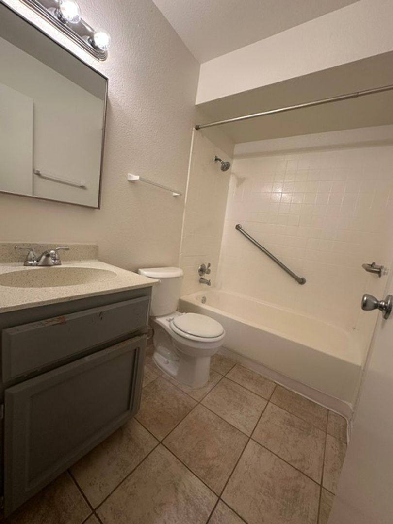 Apartment for rent at 651 E Commonwealth, Chandler, AZ 85225