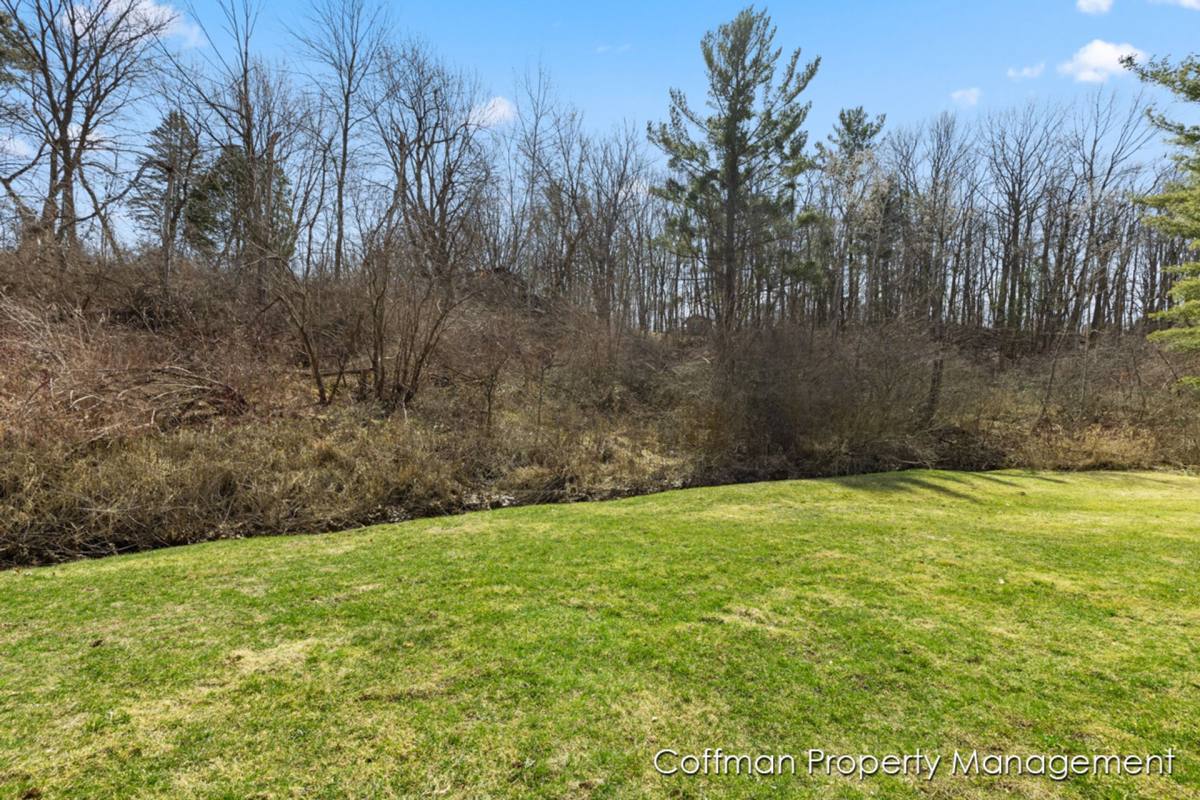 Apartment for rent at 250 4 Mile Rd NW, Comstock Park, MI 49321