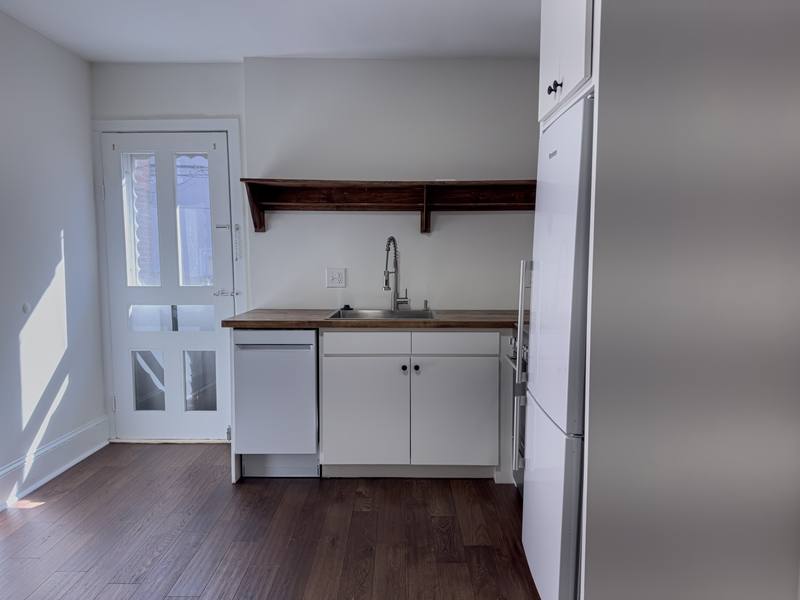 Apartment for rent at 1832-34 Callowhill St #A, Philadelphia, PA 19130