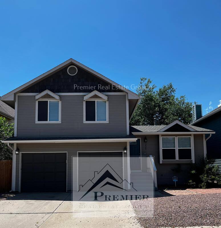 House for rent at 3466 Foxridge Dr, Colorado Springs, CO 80916