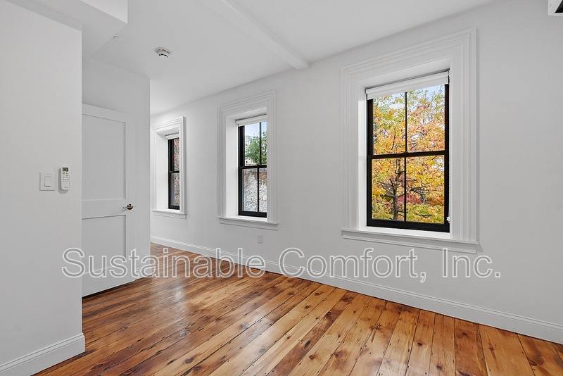 Apartment for rent at 205 Summer St #5, Worcester, MA 01604