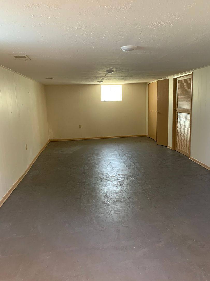 House for rent at 1312 Gordon Ave, Calumet City, IL 60409