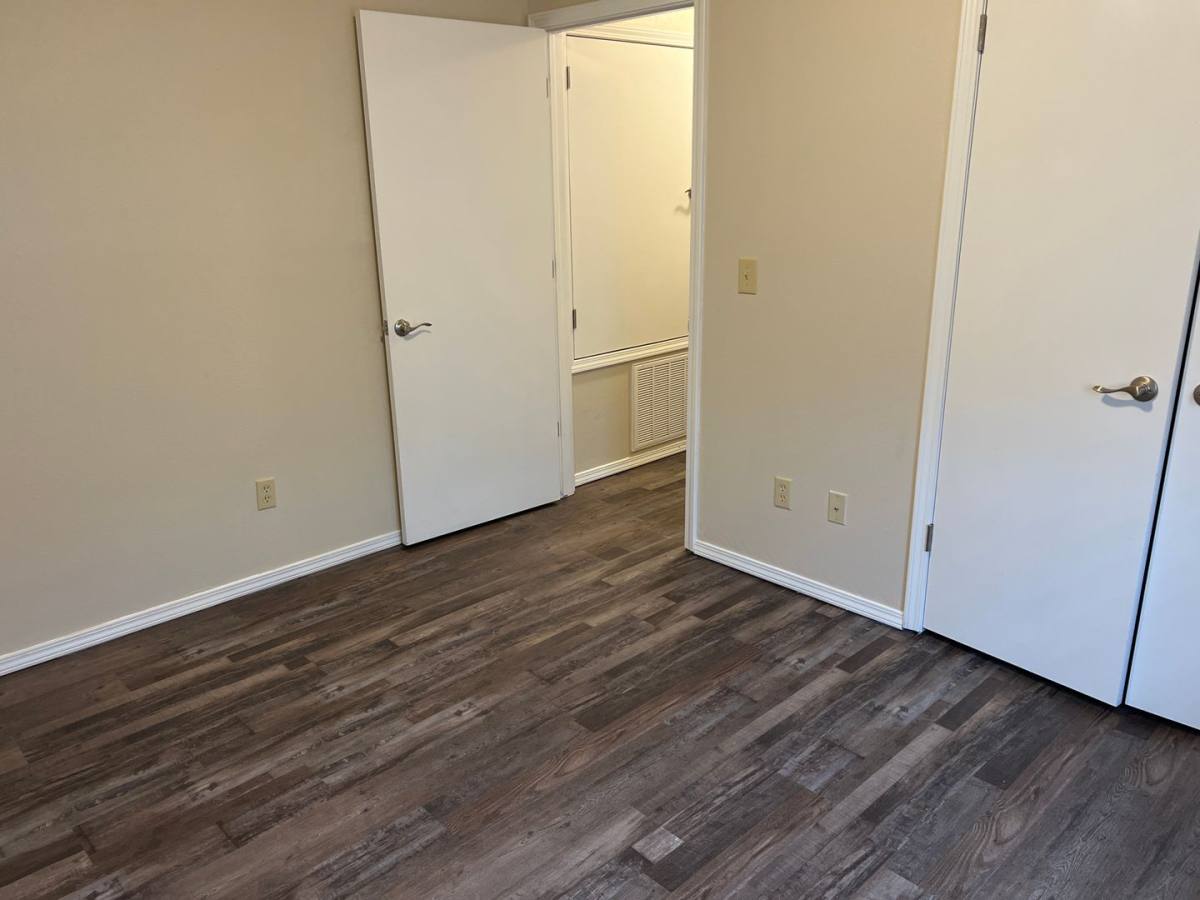 Apartment for rent at 608 Rolling Hills Dr, Tahlequah, OK 74464