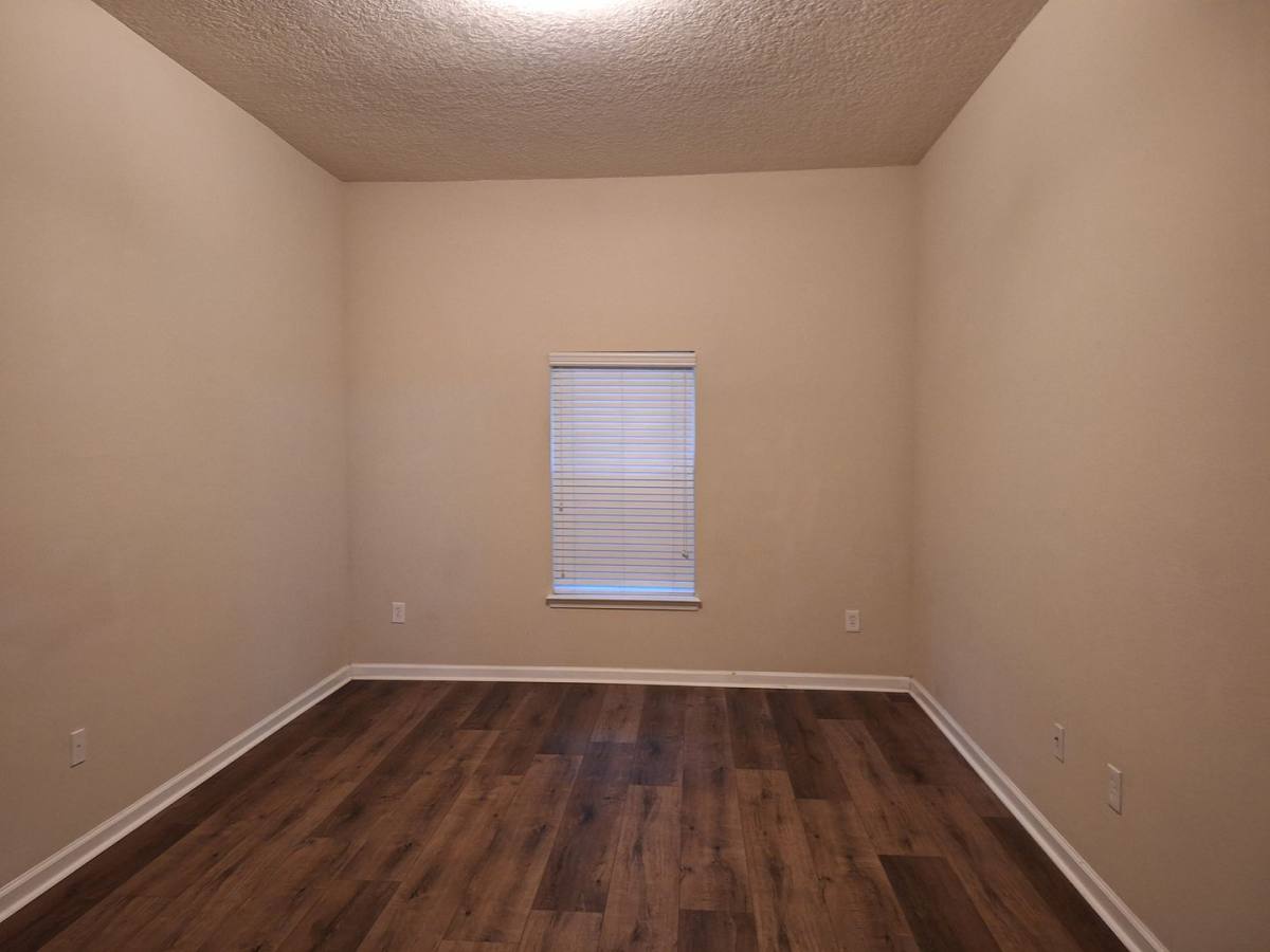 Apartment for rent at 7032 Deer Lodge Circle, Jacksonville, FL 32256