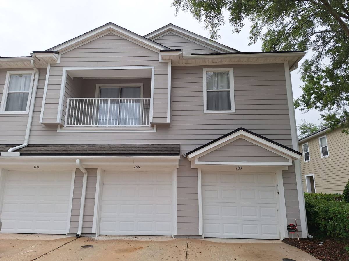Apartment for rent at 7032 Deer Lodge Circle, Jacksonville, FL 32256