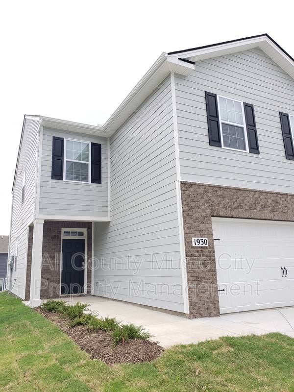 House for rent at 1930 Haylee Mills Rd, Lebanon, TN 37087