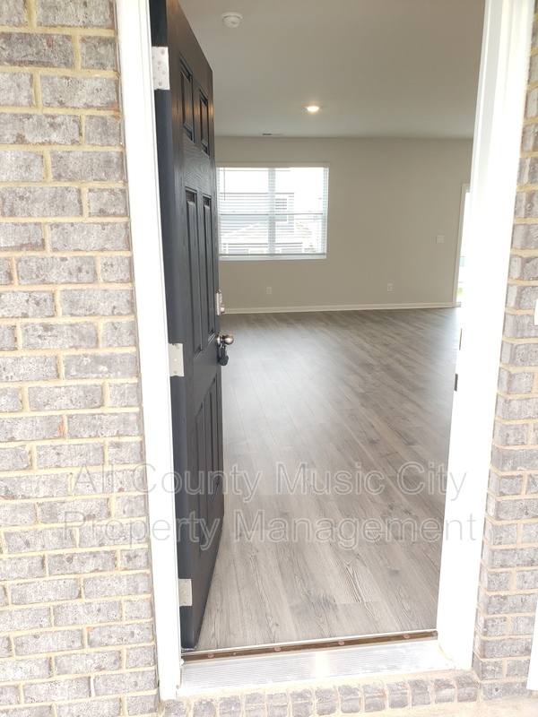 House for rent at 1930 Haylee Mills Rd, Lebanon, TN 37087