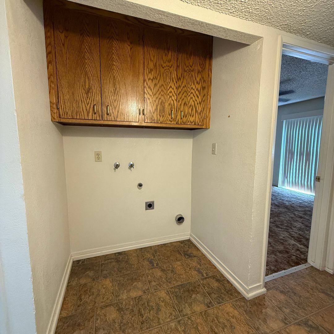 Apartment for rent at 2512 Standiford Ave, Modesto, CA 95350