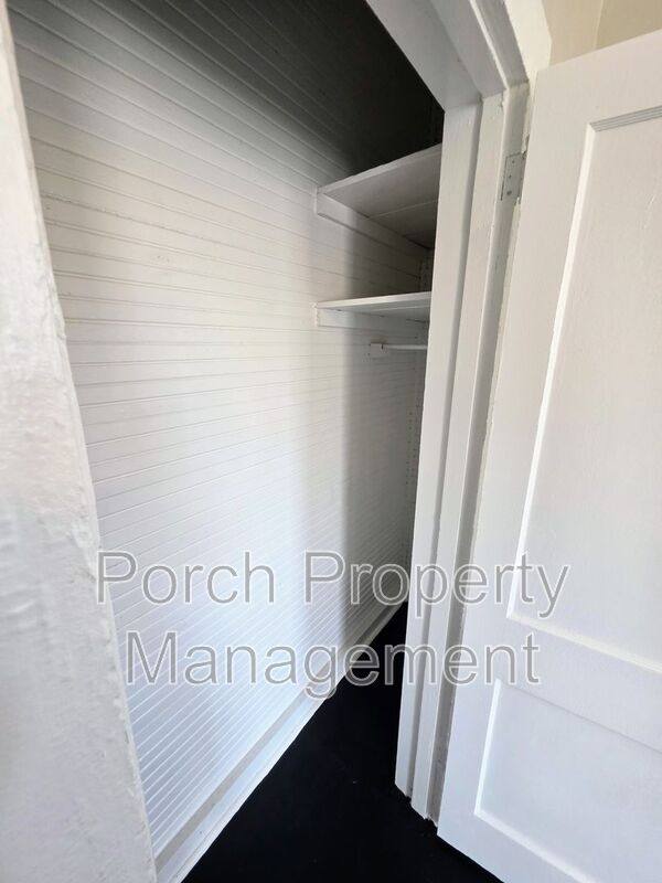 Apartment for rent at 320 N Barcelona St #7, Pensacola, FL 32501