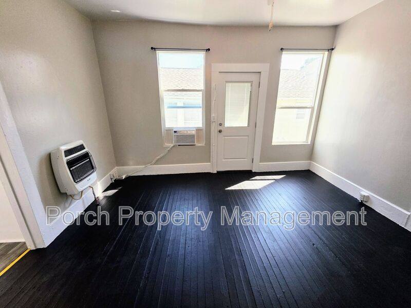Apartment for rent at 320 N Barcelona St #7, Pensacola, FL 32501