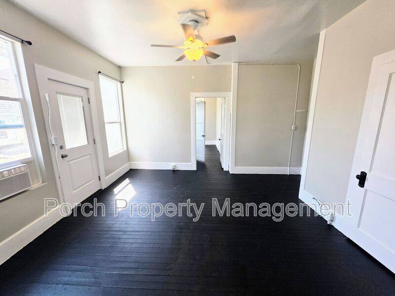 Apartment for rent at 320 N Barcelona St #7, Pensacola, FL 32501