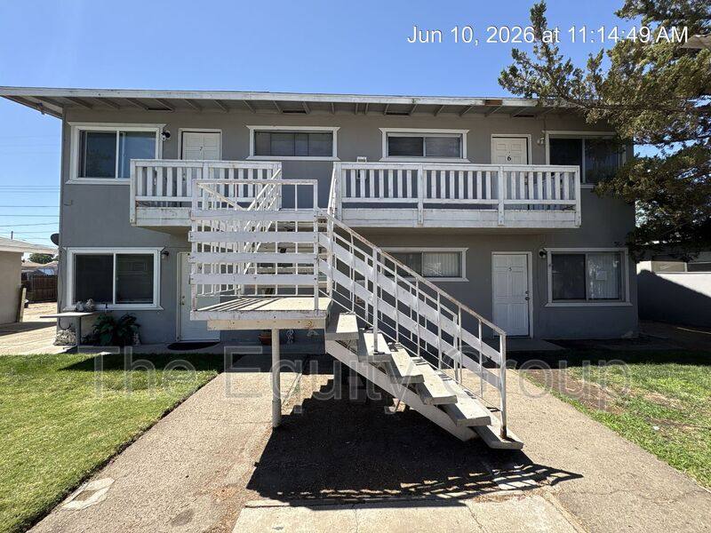 Apartment for rent at 331 E Elm St #5, Hanford, CA 93230