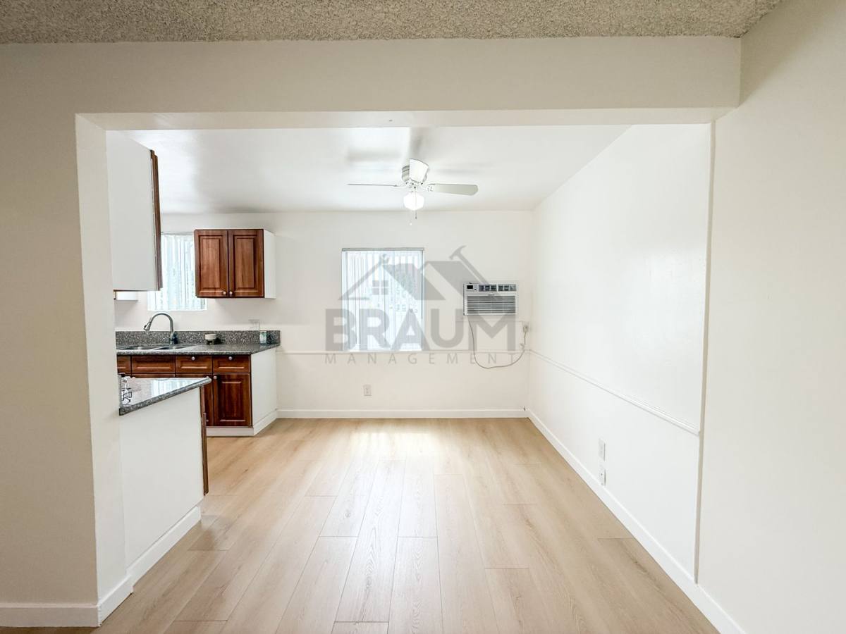 Apartment for rent at 19401 Haynes St, Reseda, CA 91335
