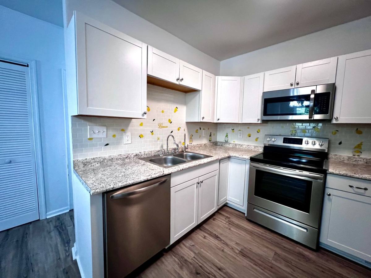 House for rent at 1322 18th St, Chesapeake, VA 23324