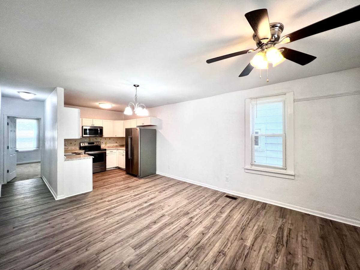 House for rent at 1322 18th St, Chesapeake, VA 23324