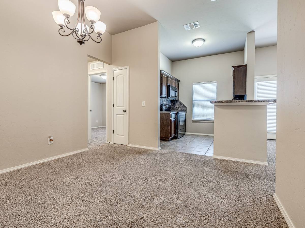 House for rent at 2717 NW 186th St, Edmond, OK 73012