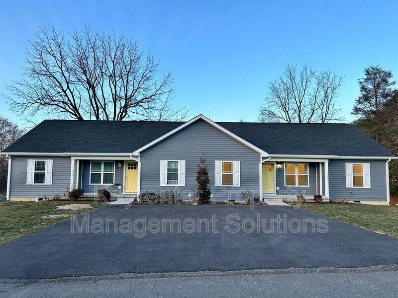 Apartment for rent at 317 Sterling St #B, Staunton, VA 24401