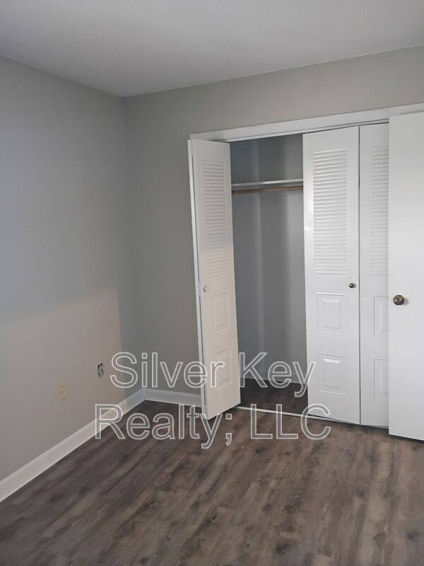Apartment for rent at 823 Englewood Rd #10, Madisonville, TN 37354