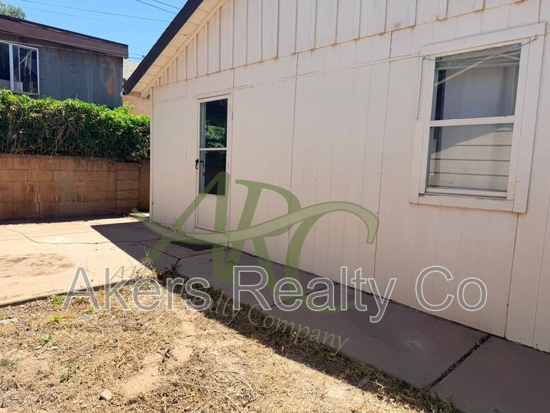 House for rent at 1420 N Hudson Ave, Pueblo, CO 81001