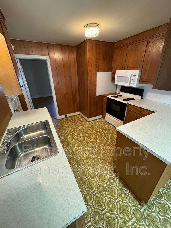 House for rent at 221 Hutchinson St, Rock Hill, SC 29730