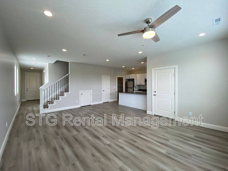 Townhouse for rent at 4381 W 1200 S, Hurricane, UT 84737