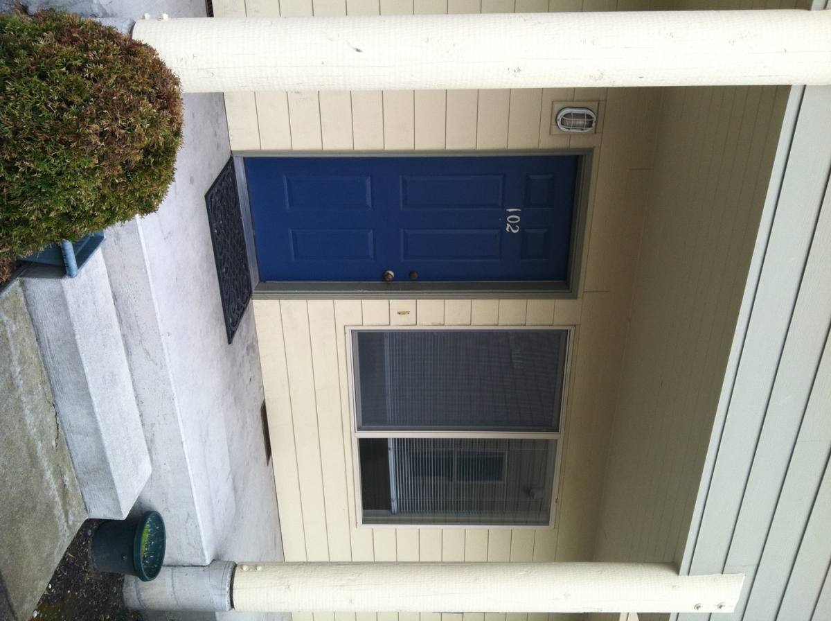 Apartment for rent at 480 S Oak Harbor St, Oak Harbor, WA 98277