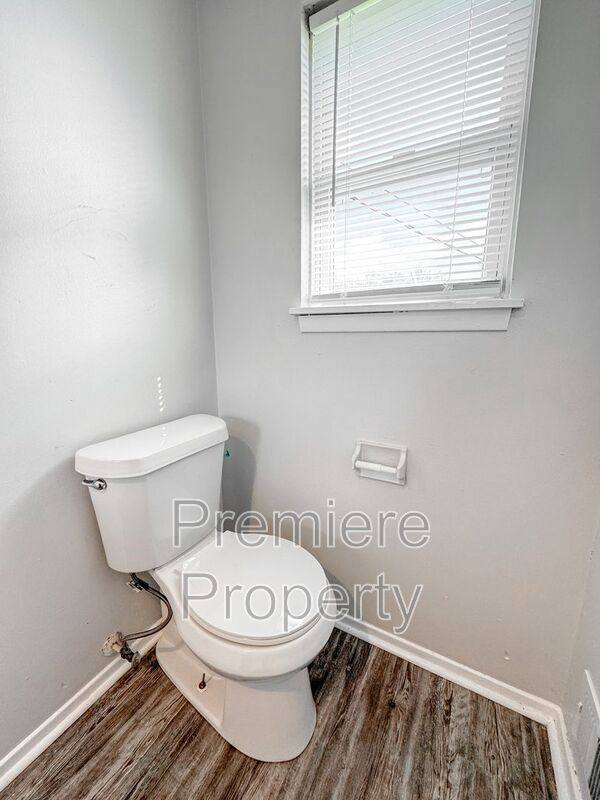 Townhouse for rent at 219 N Oak Dr #A, Belton, MO 64012