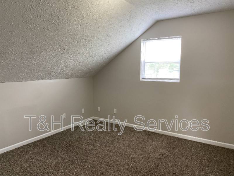 House for rent at 3008 N Pauline Ave, Muncie, IN 47303