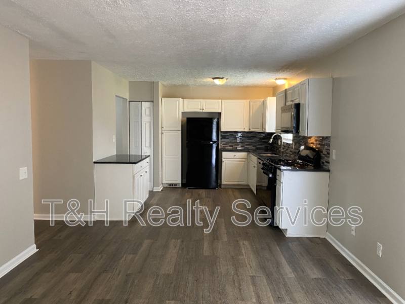 House for rent at 3008 N Pauline Ave, Muncie, IN 47303