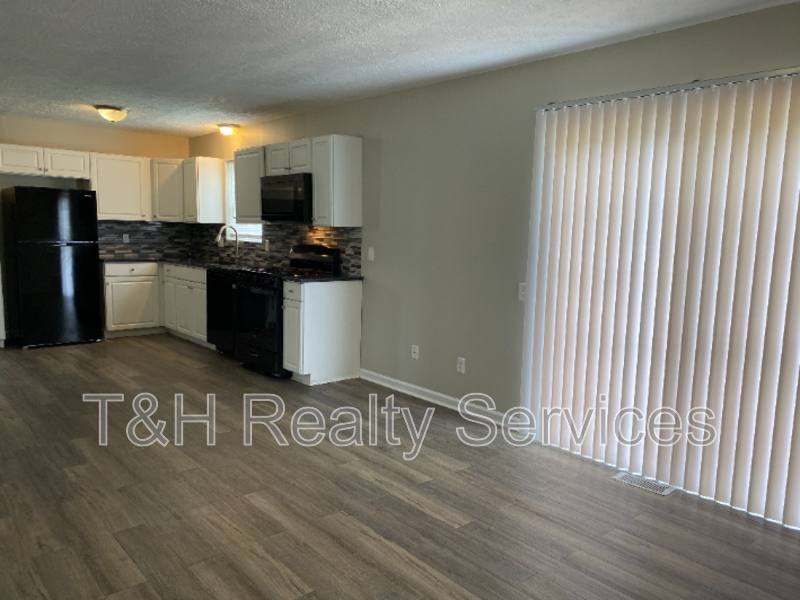 House for rent at 3008 N Pauline Ave, Muncie, IN 47303