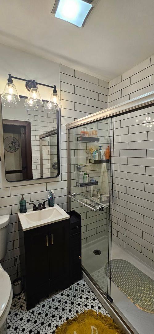Apartment for rent at 3201 S Halsted St, Chicago, IL 60608