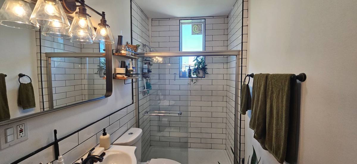 Apartment for rent at 3201 S Halsted St, Chicago, IL 60608