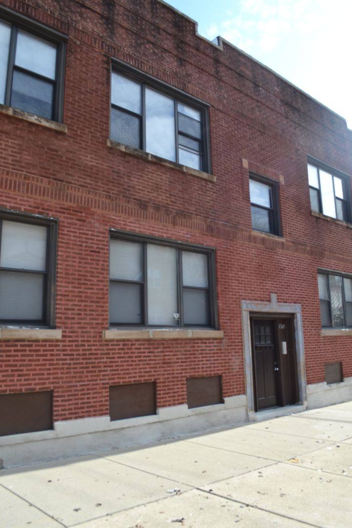 Apartment for rent at 3257 W Montrose, Chicago, IL 60618