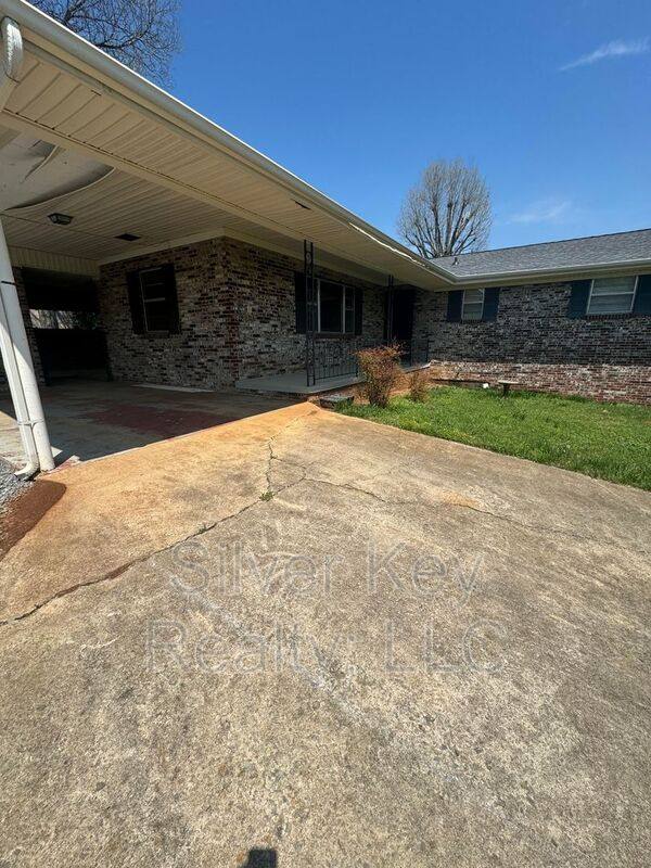 House for rent at 103 County Rd #807, Etowah, TN 37331