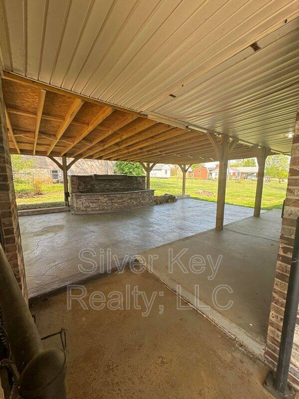 House for rent at 103 County Rd #807, Etowah, TN 37331