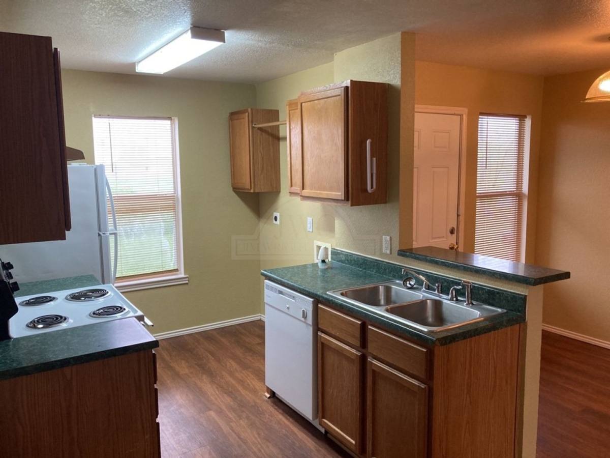 Apartment for rent at 5802 Greengate Dr, Killeen, TX 76543