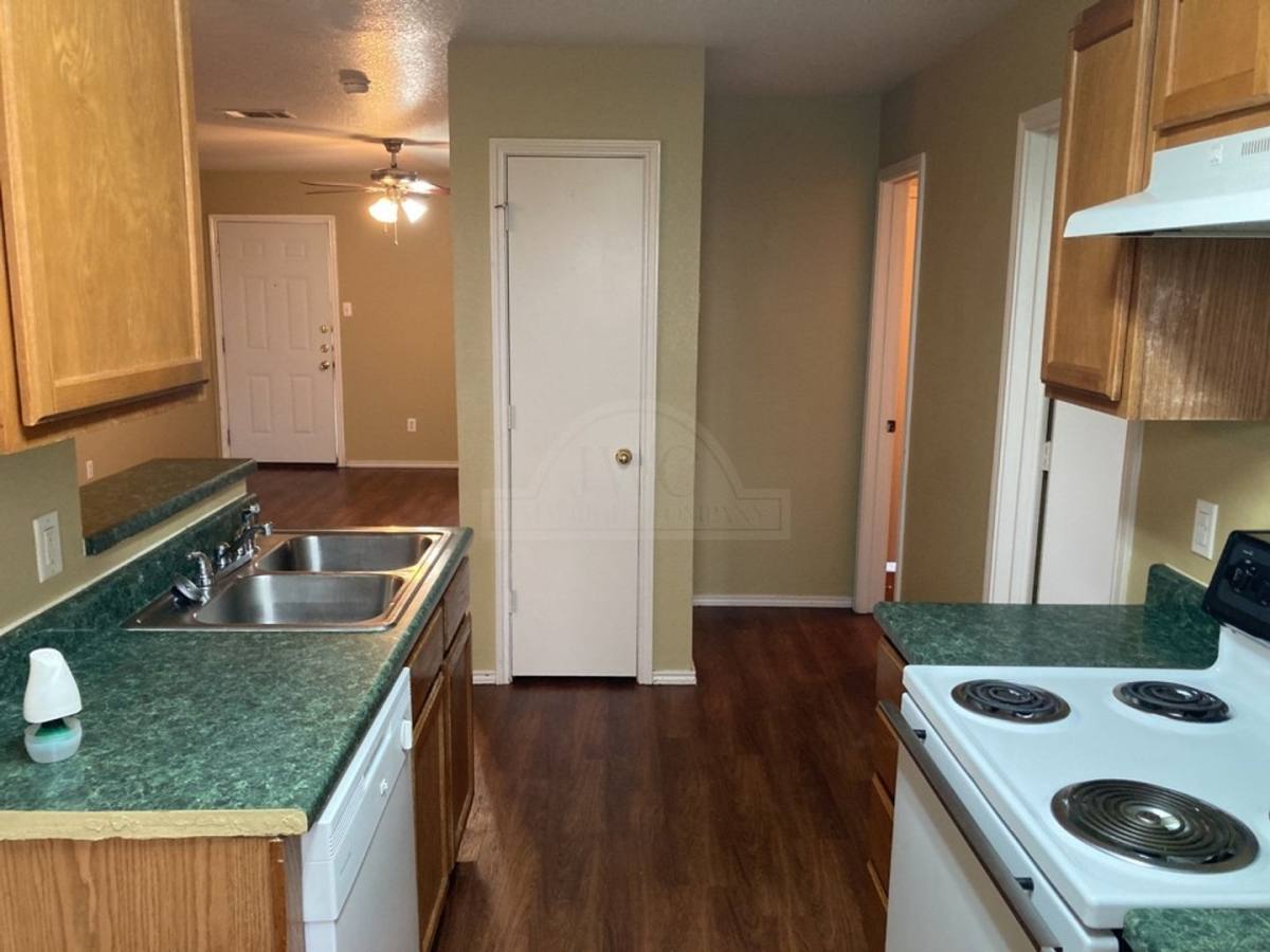 Apartment for rent at 5802 Greengate Dr, Killeen, TX 76543