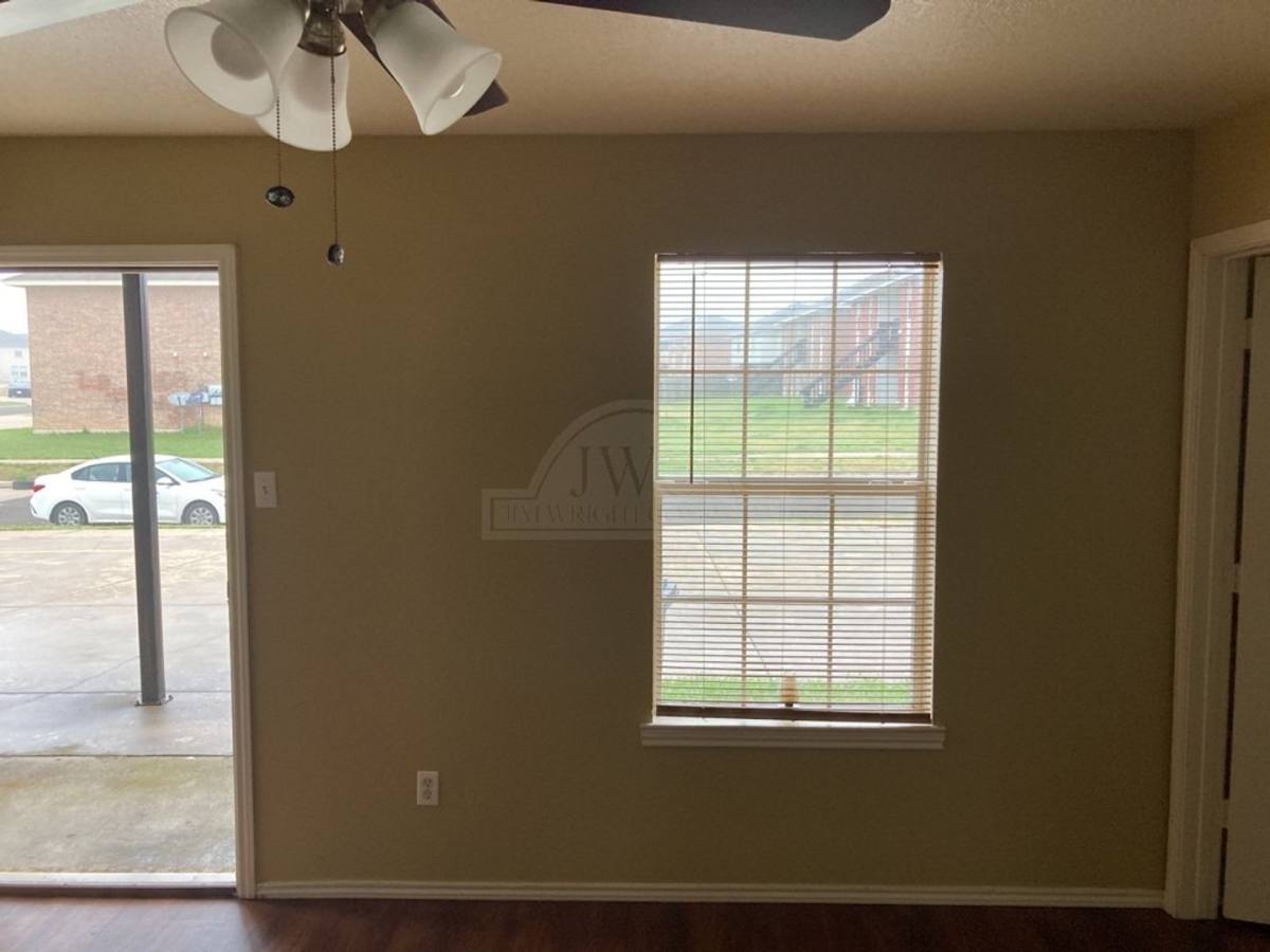 Apartment for rent at 5802 Greengate Dr, Killeen, TX 76543