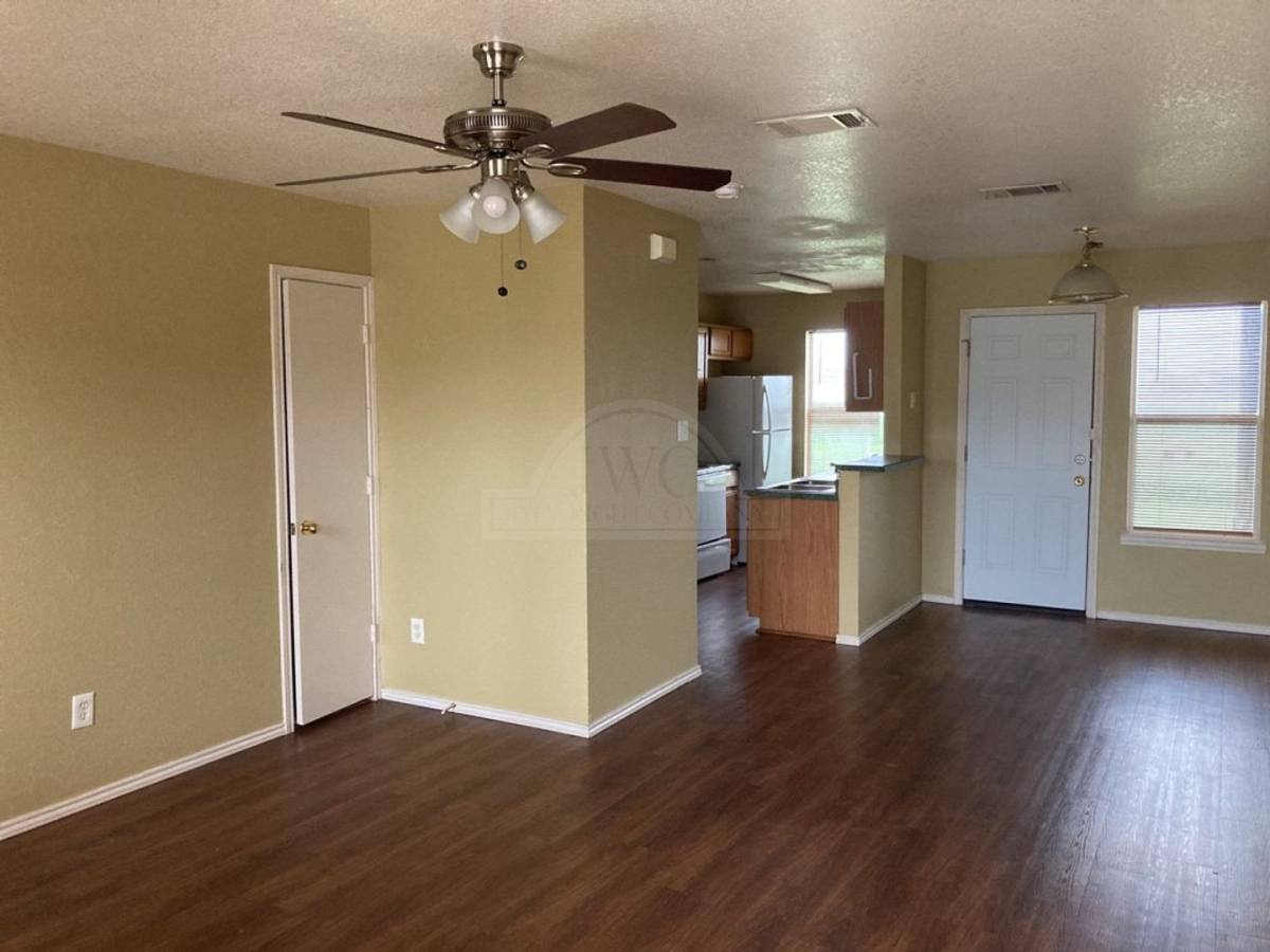 Apartment for rent at 5802 Greengate Dr, Killeen, TX 76543