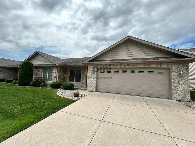 Townhouse for rent at 827 Veterans Lane, Crown Point, IN 46307